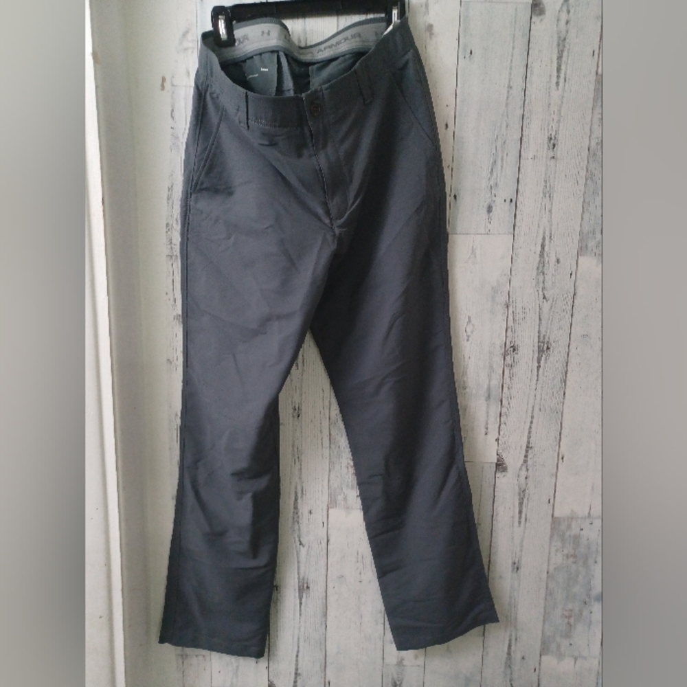 Men gray unde armour pants size 34/32